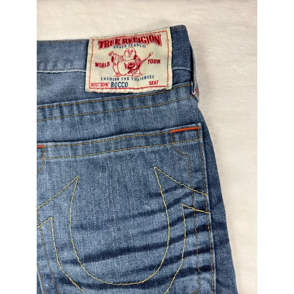 True Religion Rocco Slim Fit Jeans Mens 32 Medium Wash Blue Made in USA Cotton
